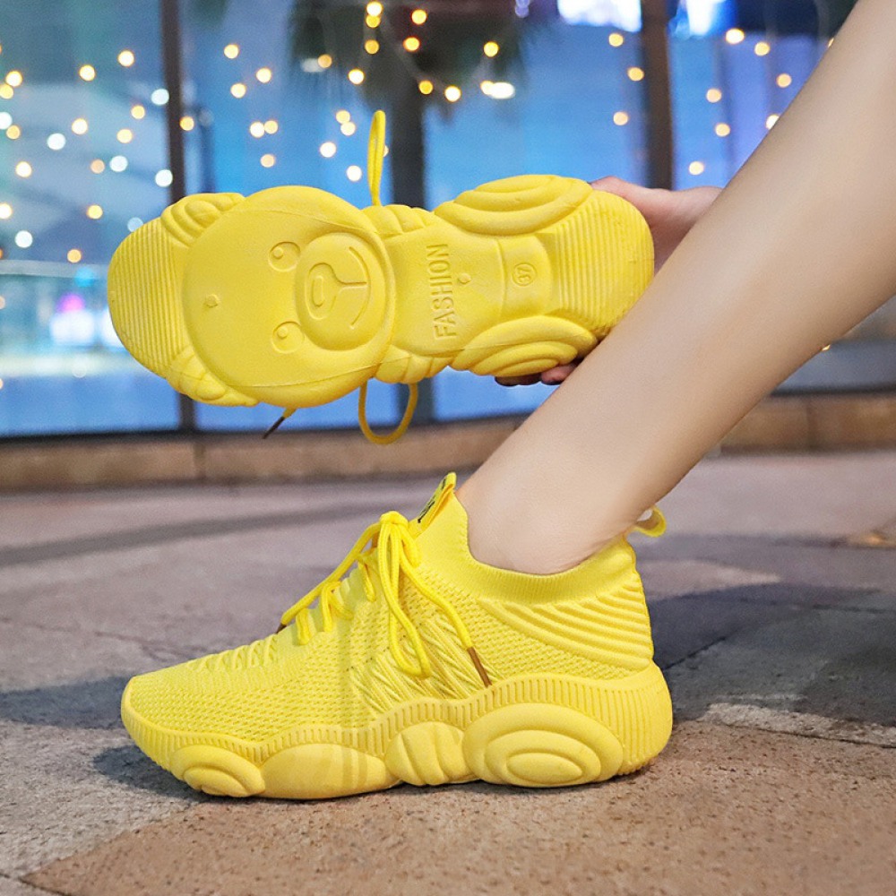 Summer and Autumn New Sports Shoes Female Flying Woven Student Running Breathable Socks Shoes